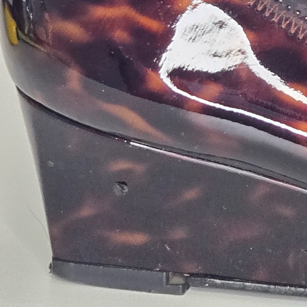 Stuart Weitzman Tortoiseshell Patent Leather Wedge Pumps | Size 7| Made in Spain - Picture 7 of 15